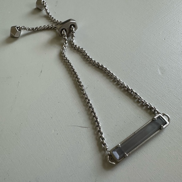 Kendra Scott Stan rhodium bracelet in Slate Cats Eye - Picture 2 of 5